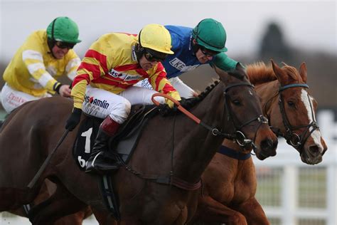 latest horse racing results at the races.